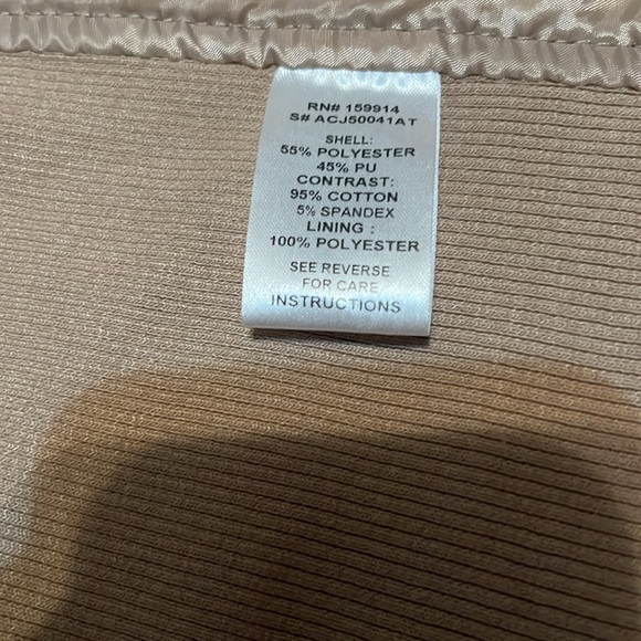 Faux leather jacket with sweater insert and gold detail in size 8 - Picture 4 of 4